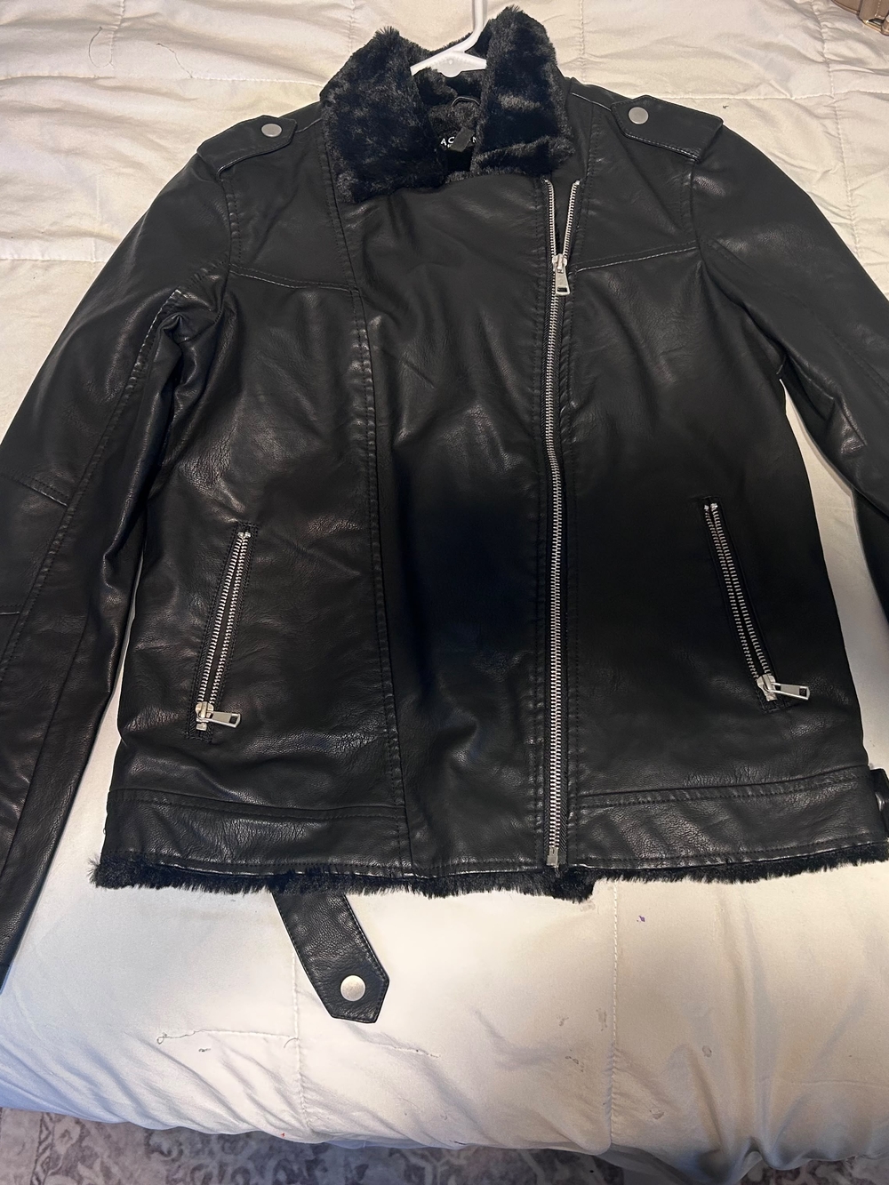 Baccini Black Faux Fur Collar Leather Moto Jacket